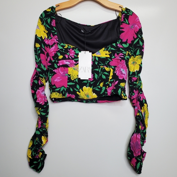 NWT ZARA Black Floral Printed Crop Top Long Sleeves Blouse Size Medium Ruched M - Picture 2 of 13